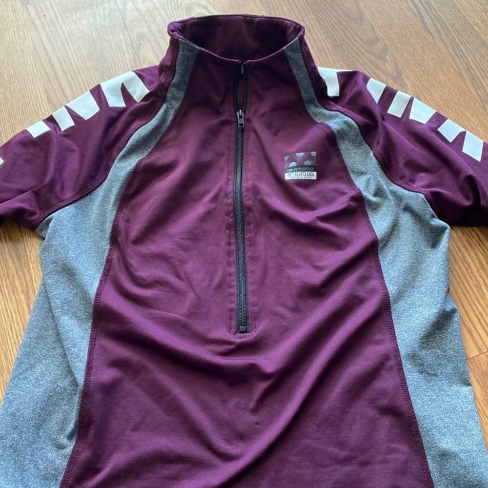 VS Pink half zip pullover